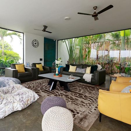 Open House By Stayvista - Nestled In Nature, Featuring A Swimming Pool & Expansive Lawn For A Serene Retreat Shikrapur 외부 사진