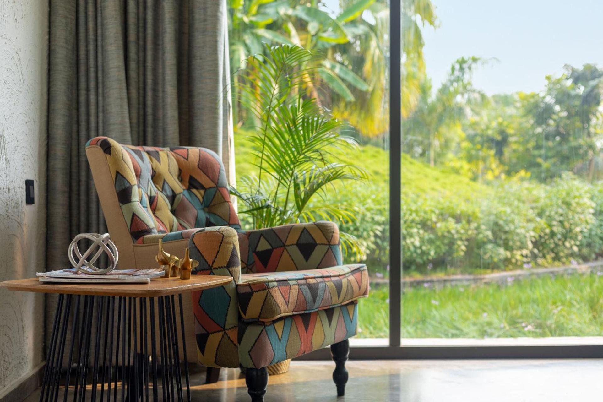 Open House By Stayvista - Nestled In Nature, Featuring A Swimming Pool & Expansive Lawn For A Serene Retreat Shikrapur 외부 사진