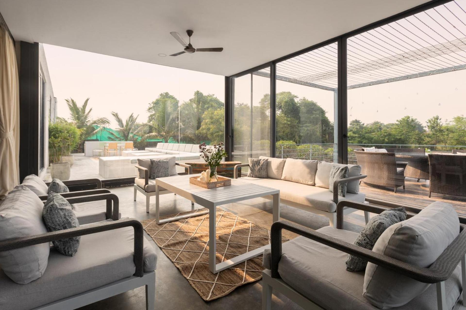 Open House By Stayvista - Nestled In Nature, Featuring A Swimming Pool & Expansive Lawn For A Serene Retreat Shikrapur 외부 사진